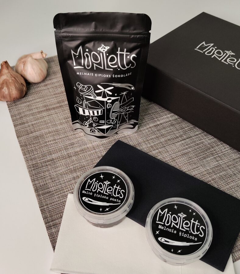 Black garlic products in gift packaging